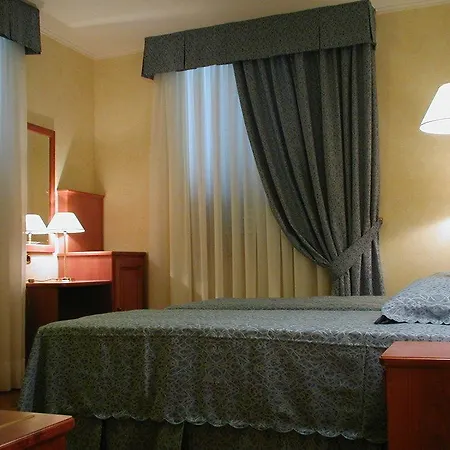 Antico Masetto מלון 3*